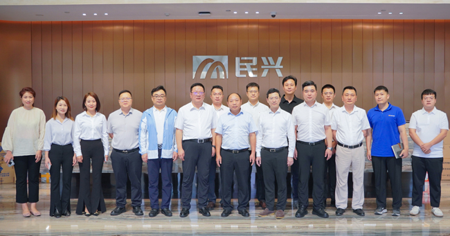 健康光?安心纜 | 三雄極光蒞臨VR彩票開展交流活動